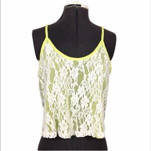 Millau LF.  NWT Women’s Crop Top Size S